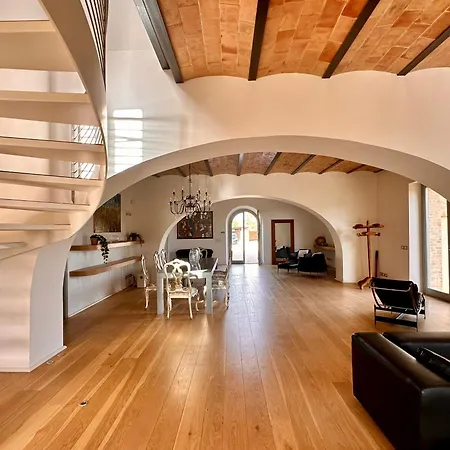 Luxury Country Comfort With Pool And Sports *