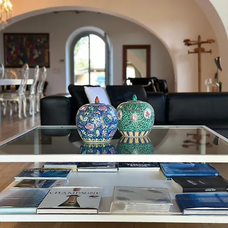 Luxury Country Comfort With Pool And Sports